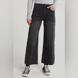Sabrina Ultra High Waist Slouchy Wide Leg Jeans
SEE THRU SOUL
